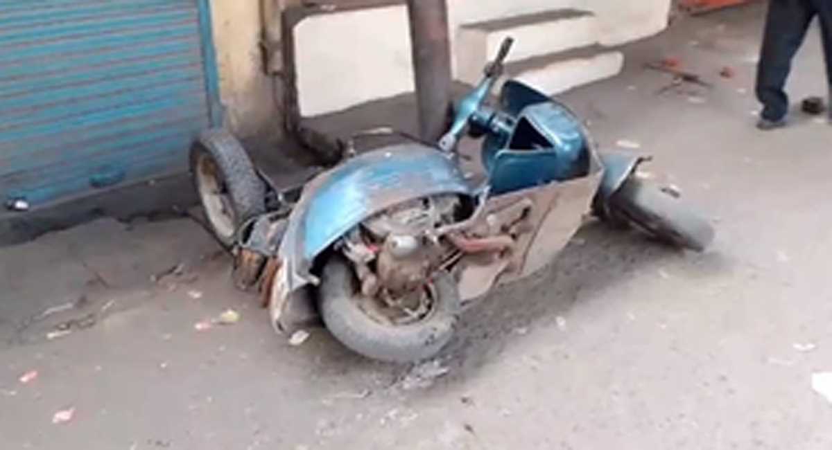 यूपी के बरेली में बवाल और तोड़फोड़, तीन घायल, भारी फोर्स तैनात